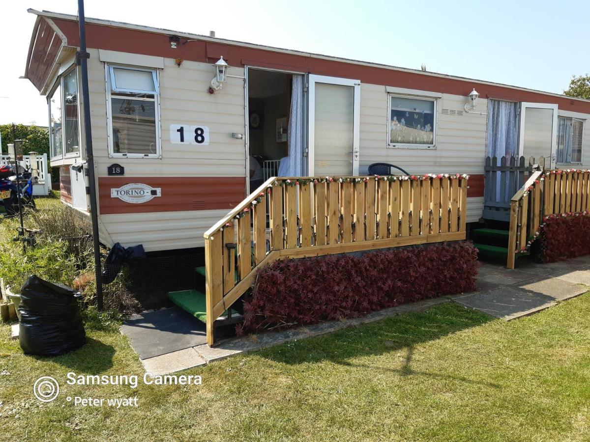 Gina'S Static Caravan,118 Sandsgate Hemsby Exterior photo